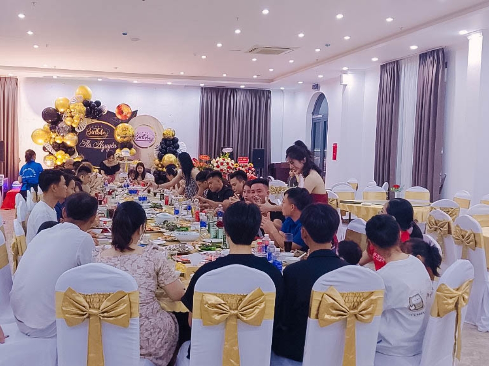 Giới thiệu đôi nét về Nhà Hàng Cánh Buồm